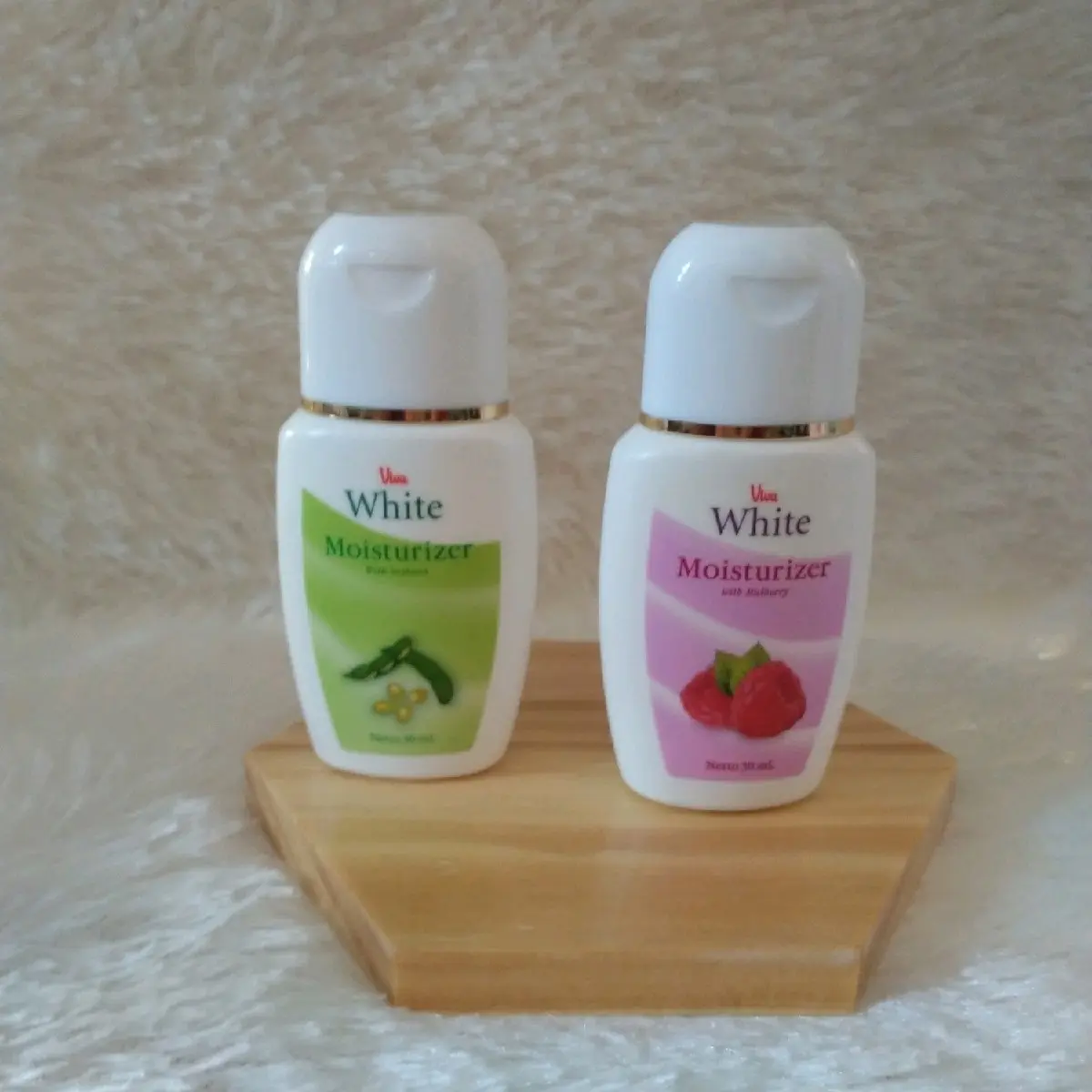 Viva White Moisturizer Mulberry Soybean Kulit