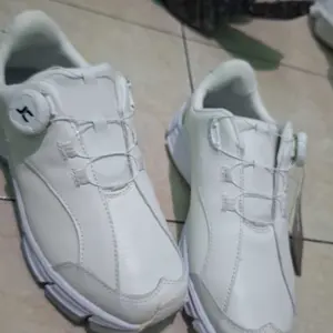 NOBF SepatuGolf JC Dial White Ringan Water Resistant Grip Stabil Nyaman untuk Aktivitas Seharian