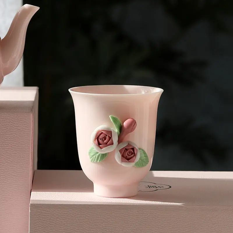 Pink hand pinch flower tea cup master cup home tea room ceramic kung fu tea sample tea cup modern light luxury small fresh ceramic tea set drinkware reusable washable andwear-resistant