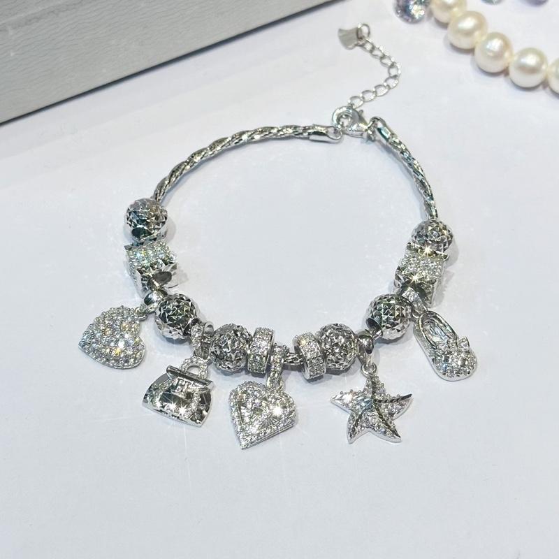 Hoàng Phát Phụ Kiện Vòng Tay Bạc Ý 925 Pan Xoắn Mềm 15 Charm Trái Tim Tấm Túi Xách KC Sao Biển Chiếc Giày,.. Xi Kim VT67