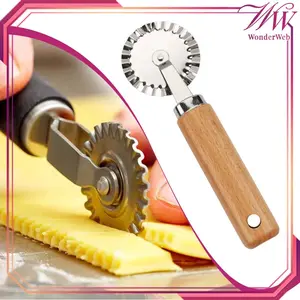 Alat Pemotong Pasta Roda Stainless Pisau Pemotong Adonan Pasta Cutter Roll Roda Pemotong Pasta Alat Potong Adonan
