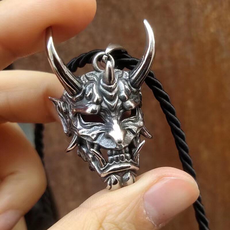 Product Introduction of Vòng Cổ Mặt Dây Chuyền Mặt Nạ Đầu Lâu, Vòng Cổ Nam Phong Cách Punk Thời Trang 7