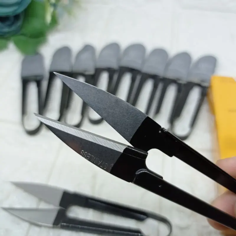 Gunting benang thread cutter