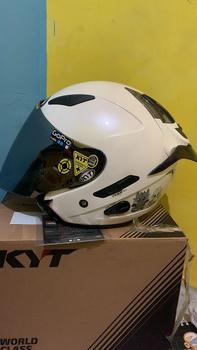 Product Review of KYT Galaxy Flat R Solid White I Flat Visor Iridium I Spoiler - Helm Half Face Motorcycle from c**o 0
