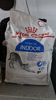 Product Review of Royal Canin Dry Food Indoor27 4kg for Cats from 🧸**🧸 0