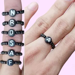 CINCIN RING INISIAL HURUF MUTIARA HITAM 925 STER