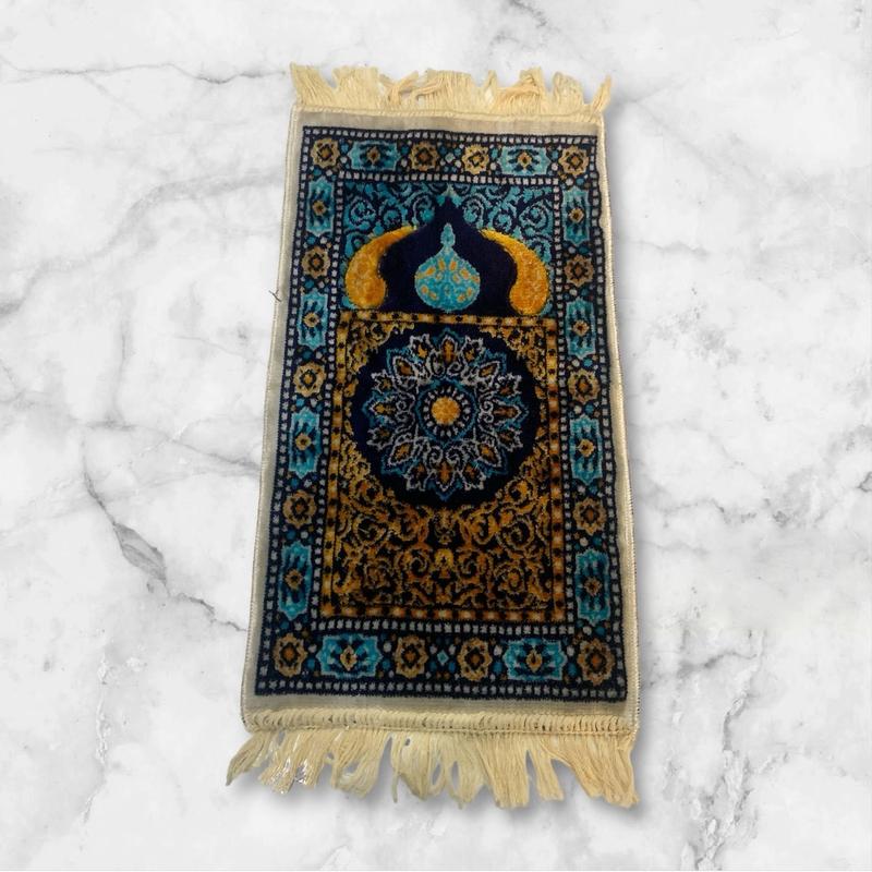 Rachmat Store Sajadah Bludru Premium Mini Muka Tebal Ukuran 35x65 Bahan Halus Lembut dan Sudah Ada Anti Slip  Muslim Nyaman Turki Haji 3