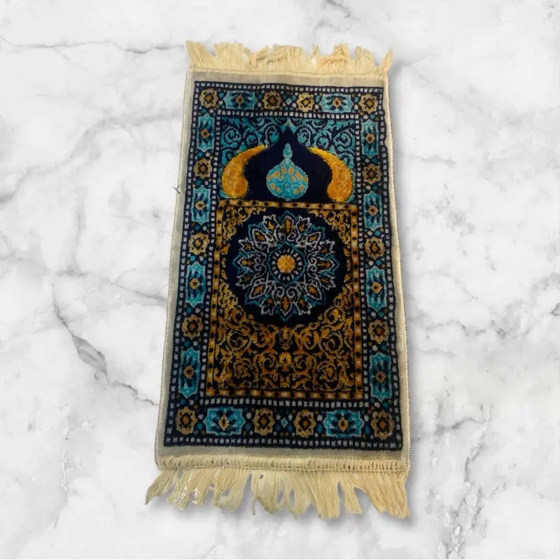 Rachmat Store Sajadah Bludru Premium Mini Muka Tebal Ukuran 35x65 Bahan Halus Lembut dan Sudah Ada Anti Slip  Muslim Nyaman Turki Haji 3