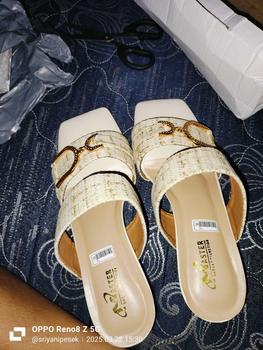 Product Review of Sultan Shoes | Sendal Hak Tahu 5 cm Wanita Flat Slop Tali Kokop Kekinian Aksesoris Gesper Rantai D | Sandal High Heel 5cm CasuaL from a**a 2