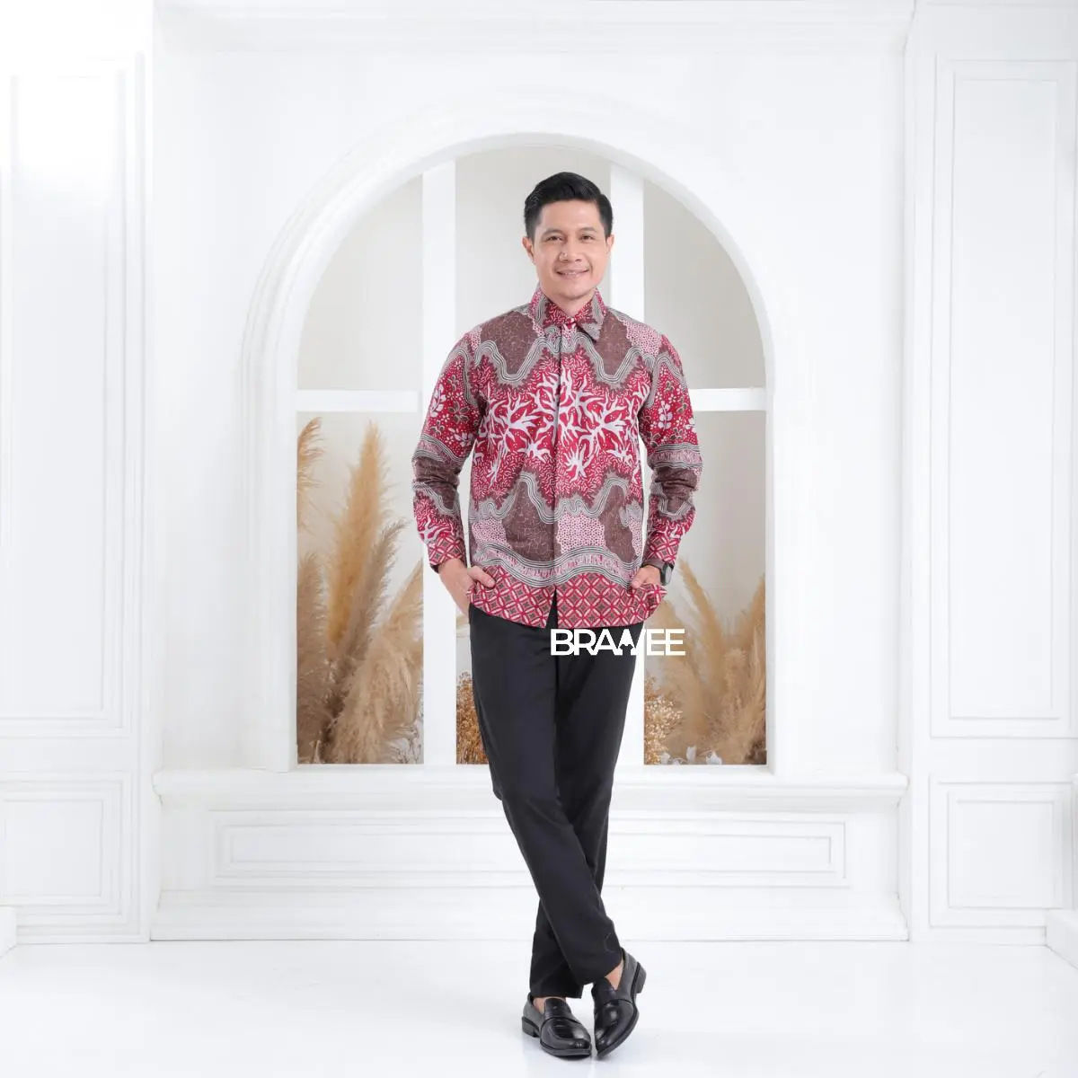 Kemeja Maheswara Merah