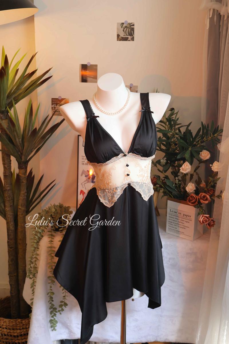 Product Introduction of LULU 1053-Sexy Lace Hollow Solid Color Seductive Camisole Nightdress and Robe Set for Women - Homewear 4