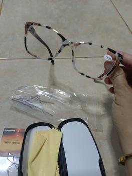 Product Review of Kacamata Baca Kacamata Plus Frame Kotak Leopard Putih ZZ455D-T Lensa Free Box dan Kain Lap from A**l D**d 1