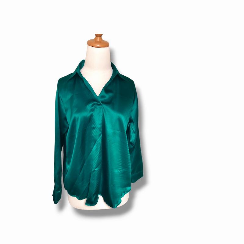 Product Introduction of Satin Blouse V-neck  Top Baju Atasan  Wanita Formal Satin Top Kantor Blouse Kerah  Kemeja  Kerja Wanita Tangan Panjang Mewah Nyaman Kancing 7