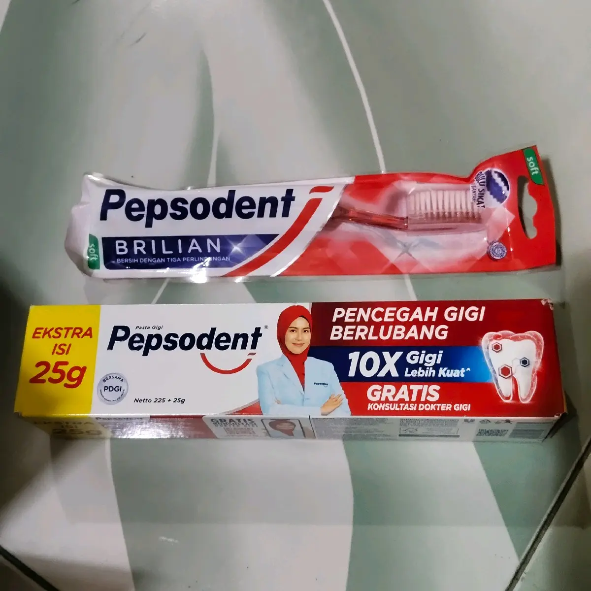 pepsodent 225gr plus sikat gigi briliant soft paket Hemat