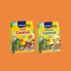 Vitakraft 250gr Farmes Cocktail Fruits Nuts Makanan Burung Macaw Amazon Conure Falk Kakatua