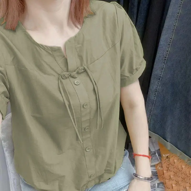 LELAND Atasan V-Neck / Busur Kancing Wanita Korea Premium Multi-warna yang Tersedia Gaya Musim Panas Atasan Katun Tipis Wanita Nyaman Lembut