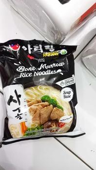Product Review of Arirang Kwetiau Kuah Rasa Bone Marrow 70g Mie Food from P**h 0