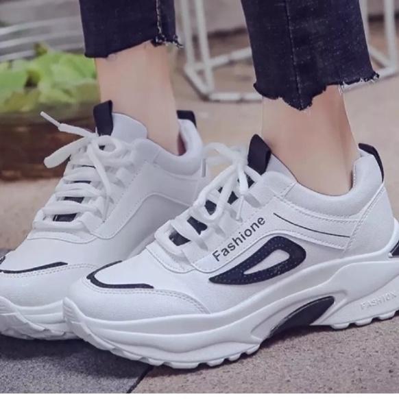 12.12 BIG SALE SEPATU SNEAKERS WANITA SEPARU SNEAKERS WANITA/ sepatu wanita FASHIONE NEW/sepatu wanita kekinian 2022 sepatu sneakers sepatu kets wanita 1