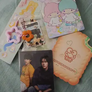 WU The Series Photocard set skynani