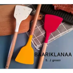 BAARIKLANAA Spatula Bahan Silicon Anti Leleh Tahan Panas Gagang Kayu untuk Dapur Anda