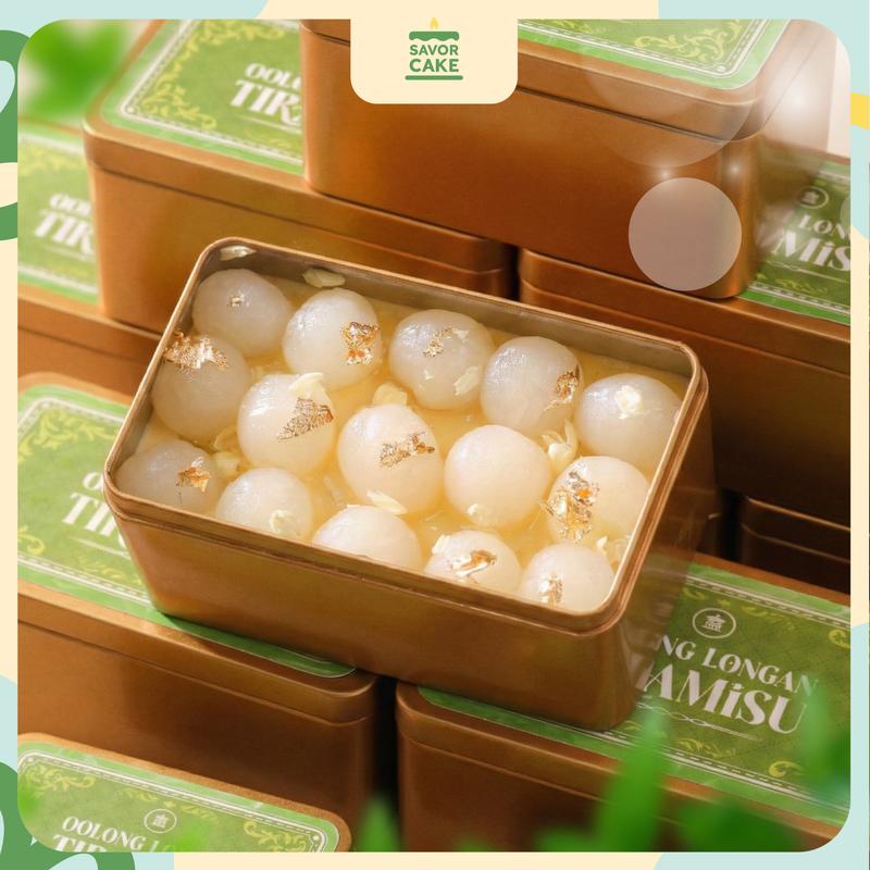   SAVOR CAKE - TẶNG QUE CẮM HPBD - CHỈ GIAO HCM Bánh hộp thiếc Tiramisu Ô long nhài nhãn size lớn 470g - Mascarpone chuẩn Ý cùng thạch trà nhài nhãn tươi - Thiết kế sang trọng - Quà tặng lý tưởng 