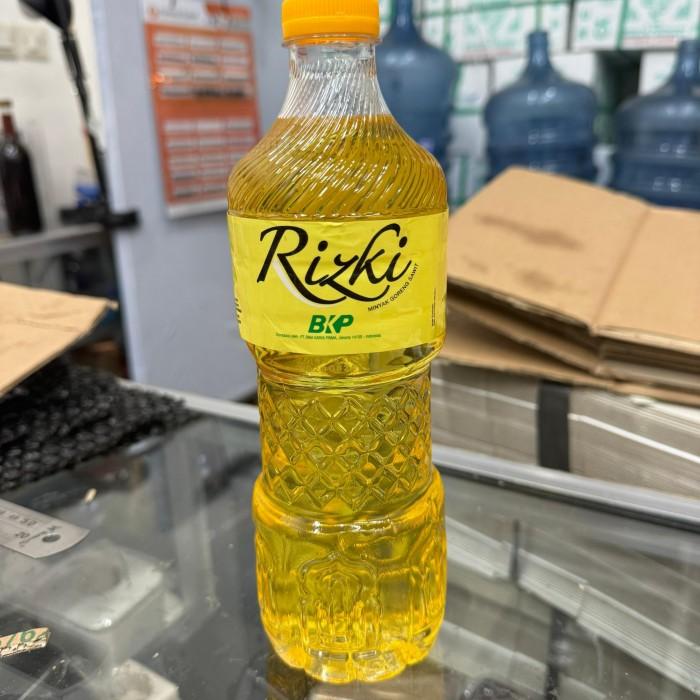 1 botol 850ml MINYAK GORENG RIZKI 850ML BOTOL KUNING - Shop | Tokopedia