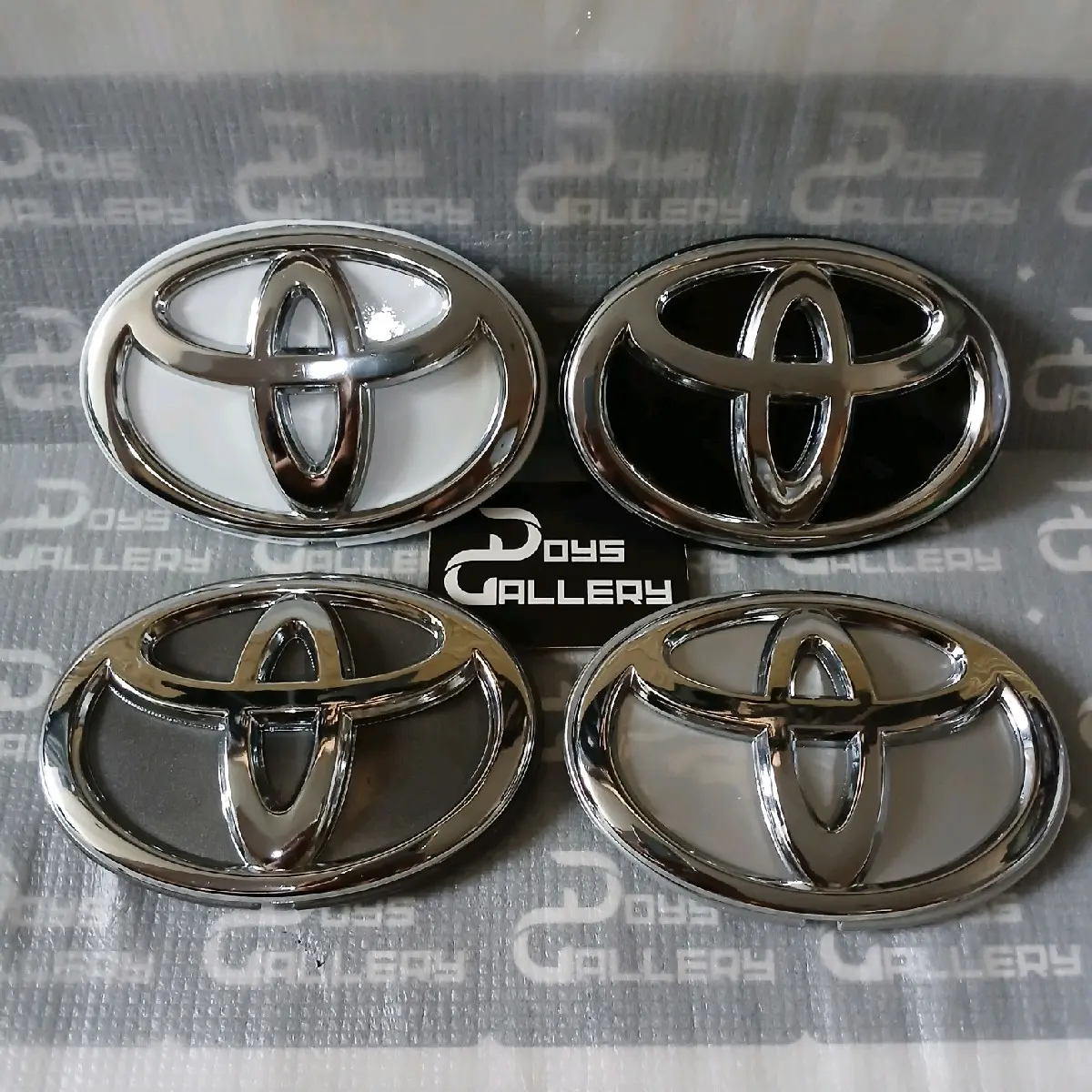 Logo emblem cover ban serep belakang toyota RUSH belakang harga /pcs