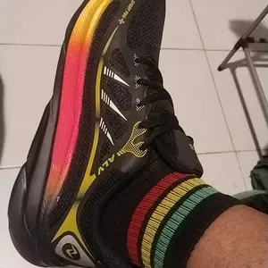Kaos Kaki Sport pria Bahan PE Motif Garis-garis Warna-warni Gaya Sporty untuk Aktivitas Olahraga