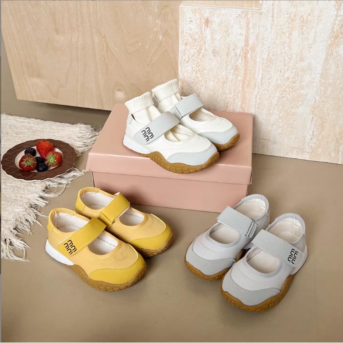Giày Cho Bé Trai Bé Gái Cao Cấp 2025 Đế Nhẹ Chống Trượt Có Khóa Dán Phong Cách Thể Thao Trẻ Em Size 27-35 Fom Chuẩn vải min