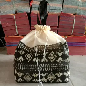 (12pcs) tas hajatan kain spunbond motif bathik nusantara