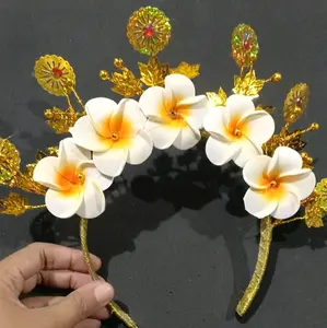 mahkota bunga kamboja (aksesoris)