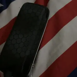 【COD& Paket Kotak】Kacamata Hitam Elips Retro Untuk Pria Dan Wanita Mengemudi Kacamata Anti-UV Pantai