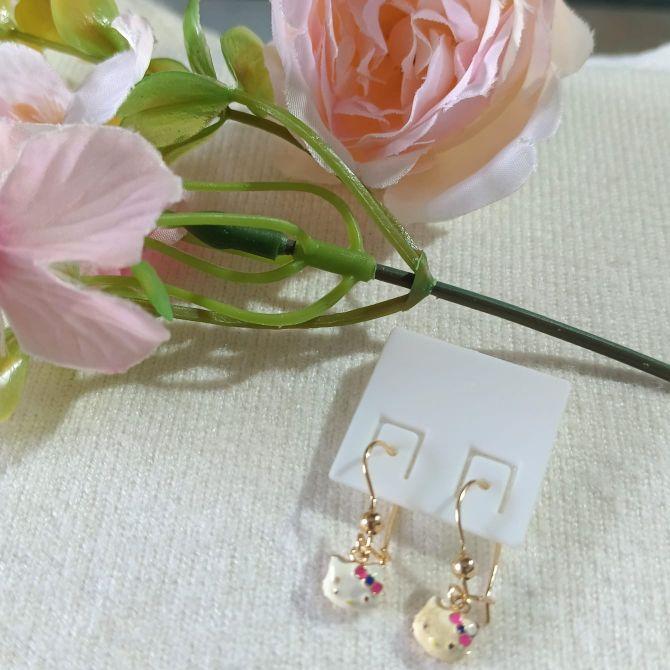 Anting Anak karakter Kepala Hello Kitty Tidak mudah luntur bisa dipakai sehari-hari