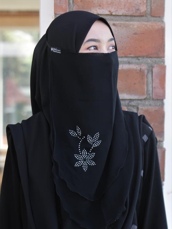Cadar Shiffon Oval Dua Layer  Manik Tanpa Jahitan bawah mata 1