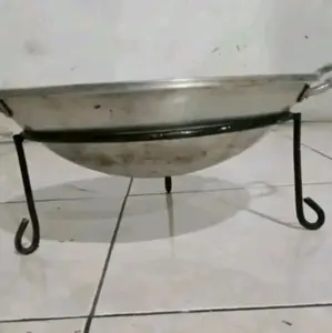 Rak Tatakan Wajan Taflon Anti Karat untuk Penyimpanan Wajan Anda Teflon