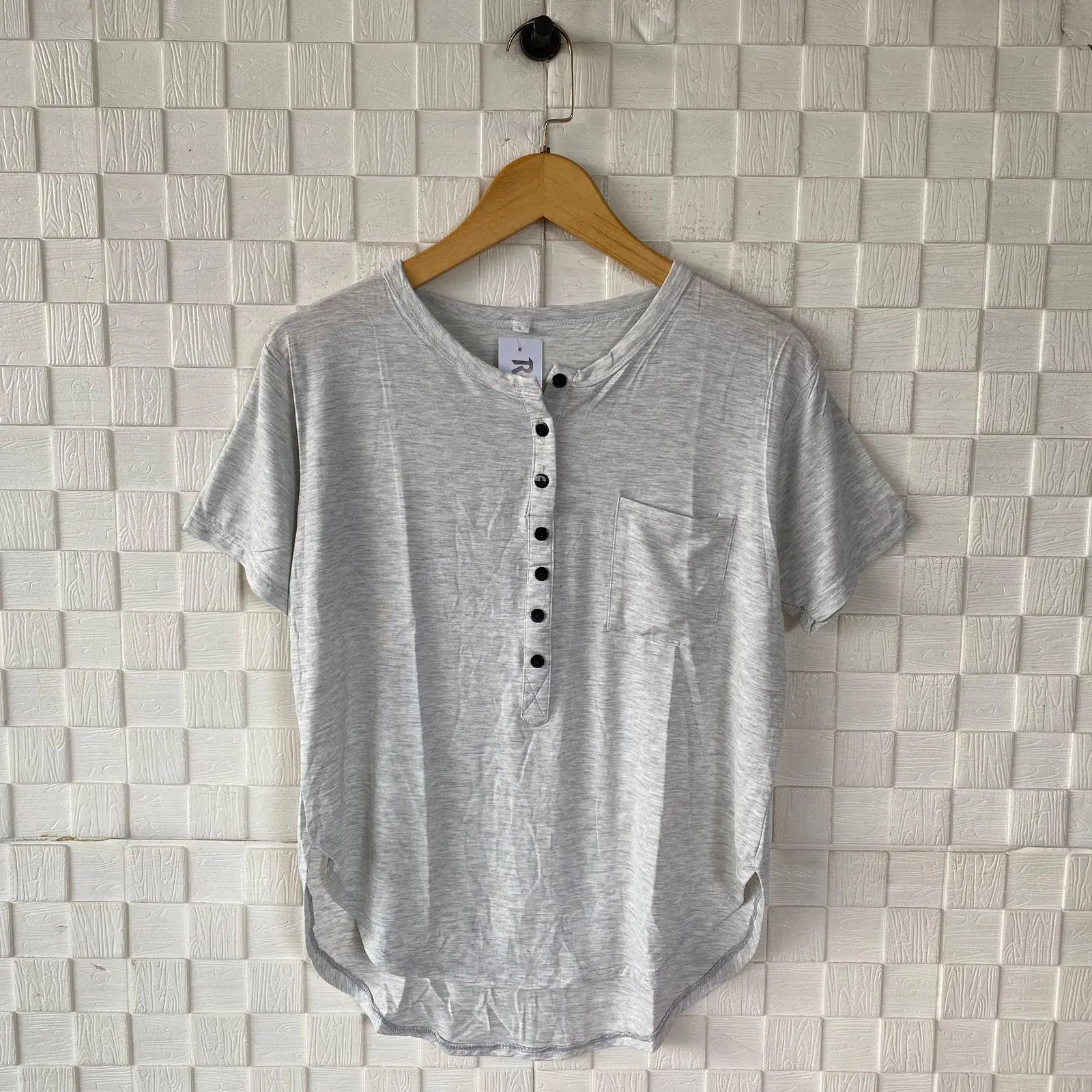 Atasan pendek oval kancing kantong polos wanita/kaos perempuan/baju cewek/kekinian /terbaru/shabhira16