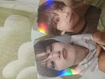 Product Review of (50 Lembar) Photocard HOLOGRAM Rainbow Lomocard Special Edition from J**O 1