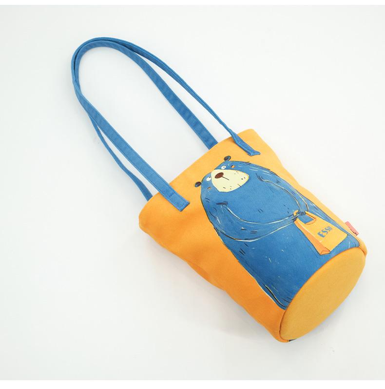 Product Introduction of Original cute illustrations, student commuting fashion, cartoon literary girl, shoulder bag, cloth bag, extended bucket bag 11
