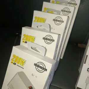 Charger Fast Charging 280Watt Original 100% untuk Pengisian Cepat dan Aman