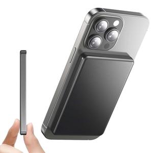 3in1 マグネット式ワイヤレス充電モバイルバッテリー（10000mAh／5000mAh）、iPhone対応のポータブルチャージャー、テクノロジー愛好家へのギフトに最適で、クリスマス用靴下に入れるのに理想的