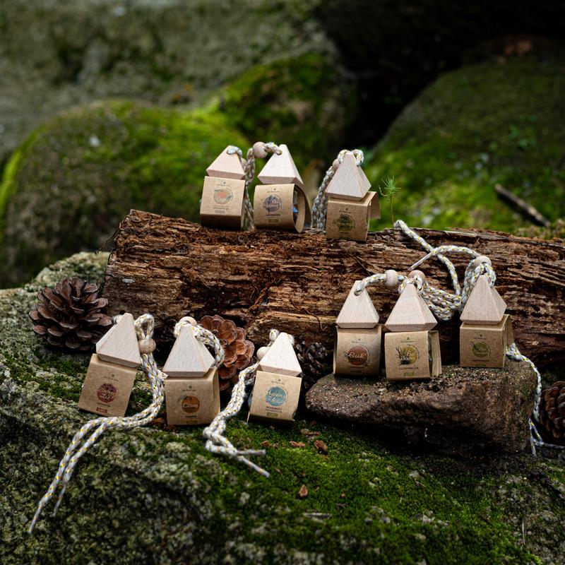 Tinh dầu treo phòng xe relax 5ml lục giác tặng 1 kim băng