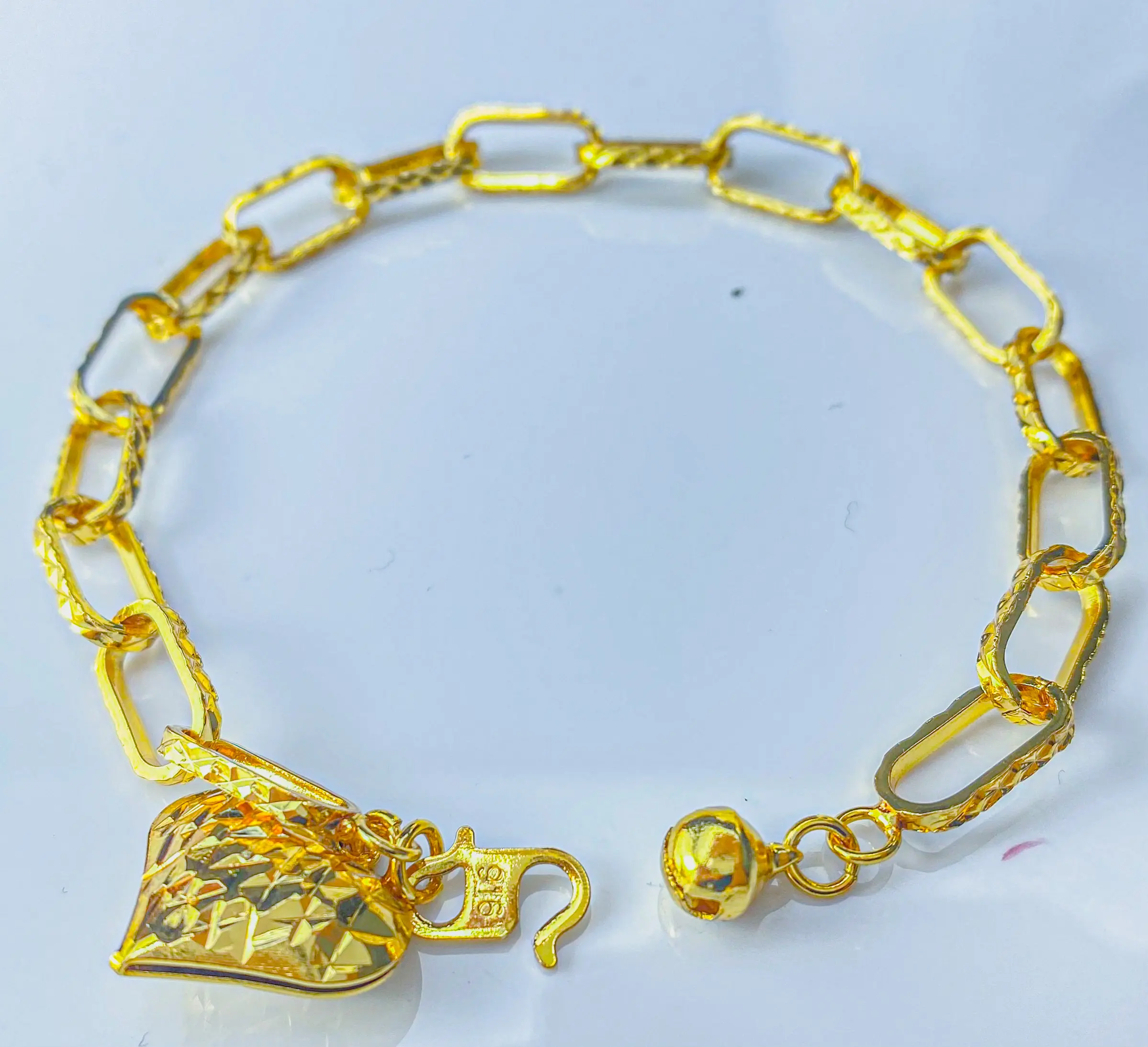 Gelang Jantung Pic, Bahan Aloi Titanium, Emas 24K, Diameter 15mm