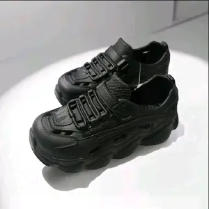Sepatu sneakers  Hitam Anak Laki-laki Terbaru masakini sepatu Slip on Eva rubber ringan