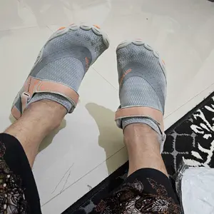 Sepatu Sungai Sepatu Olahraga Air Pria Dan Wanita Karet Anti -Sepatu Air Slip | Berenang | Diving | Yoga | Olahraga | Surfing Sepatu air Outdoor | Ringan | Anti -koral | Size 35-45 Gym Water Pantai sepatu  renang