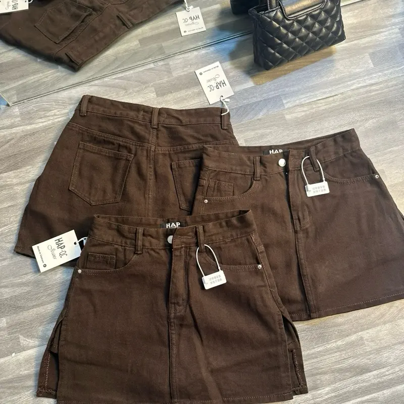 HAP(S-2XL)Chân váy xẻ tà 2 bên có quần trong với 3 tông màu.Mã 555 | BigBuy360 - bigbuy360.vn HAP(S-2XL)Chân váy xẻ tà 2 bên có quần trong với 3 tông màu.Mã 555 | BigBuy360 - bigbuy360.vn