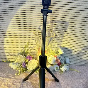 Tongsis Tripod Bluetooth 4 In 1 LED dengan remote control Portable Flexible Selfie Stick 360º Panjang Holder