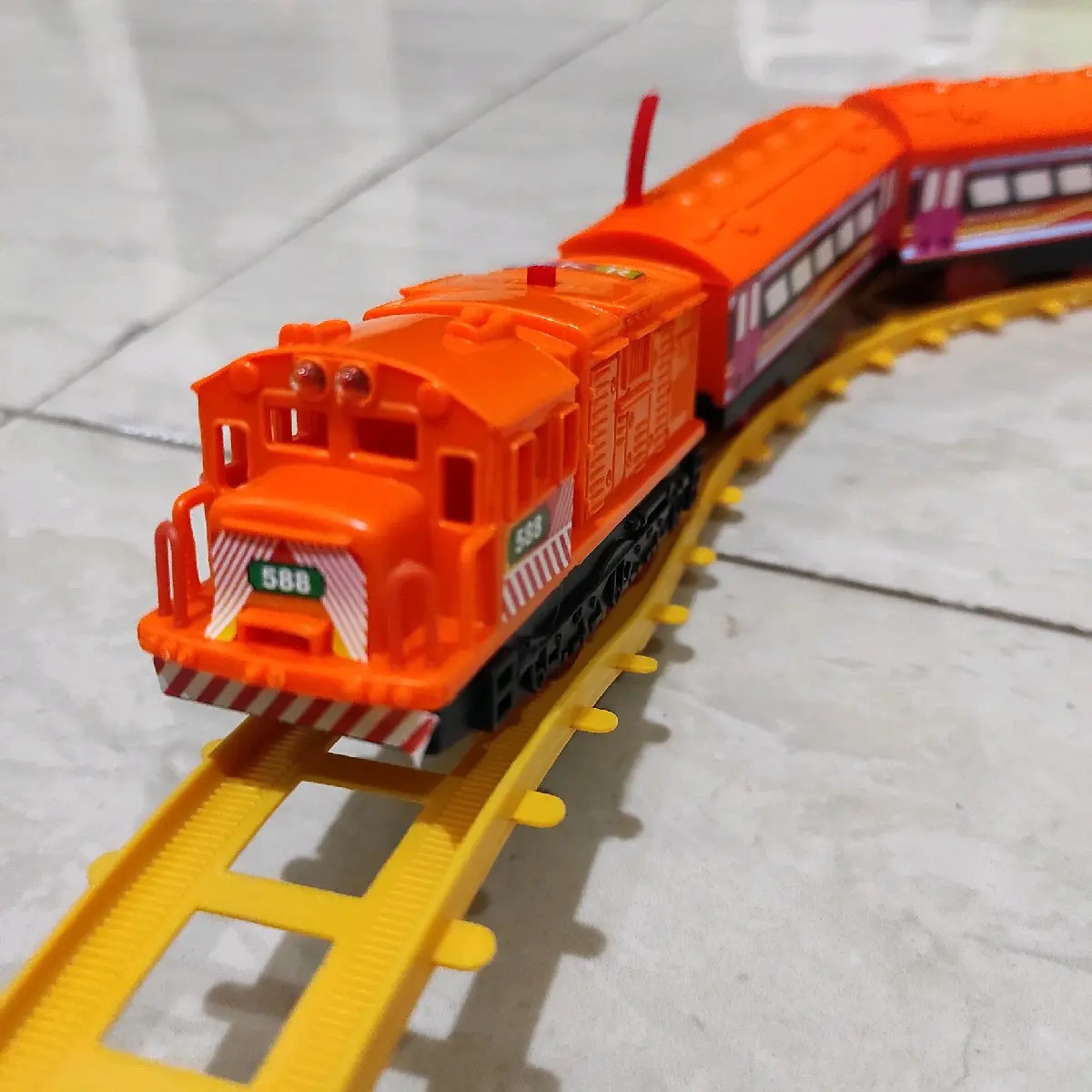 Kereta Api Multi Express Lampu dan Suara Mainan Hadiah Anak Cowok
