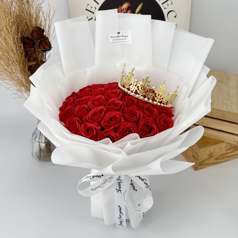Soap Rose Bouquet 55cm with 33 Stalks and Crown Topper 5 Color Variants Perfect for Any Special Occasion Elegant Floral Gift Highlighting Royalty and Lasting Beauty 3