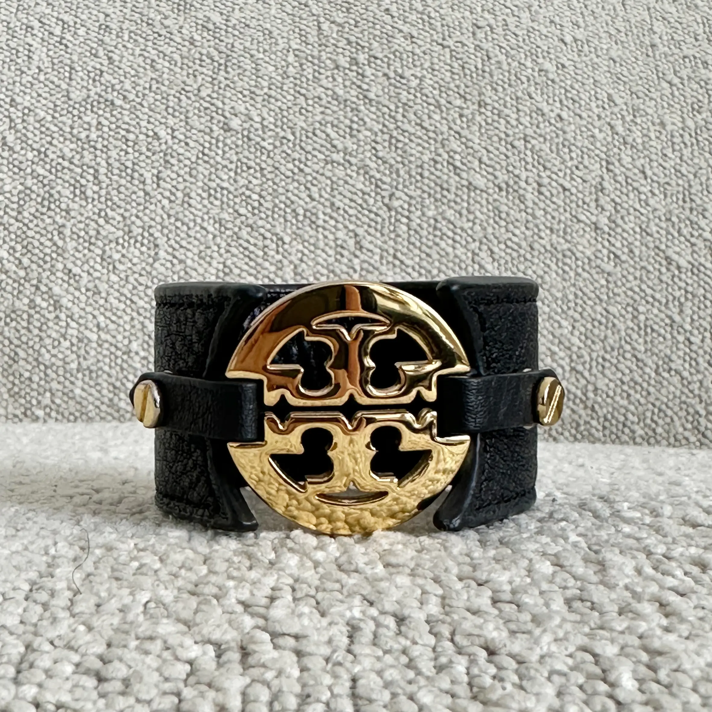 UK3054 Tory Burch Wide Logo Double Snap Cuff Bracelet