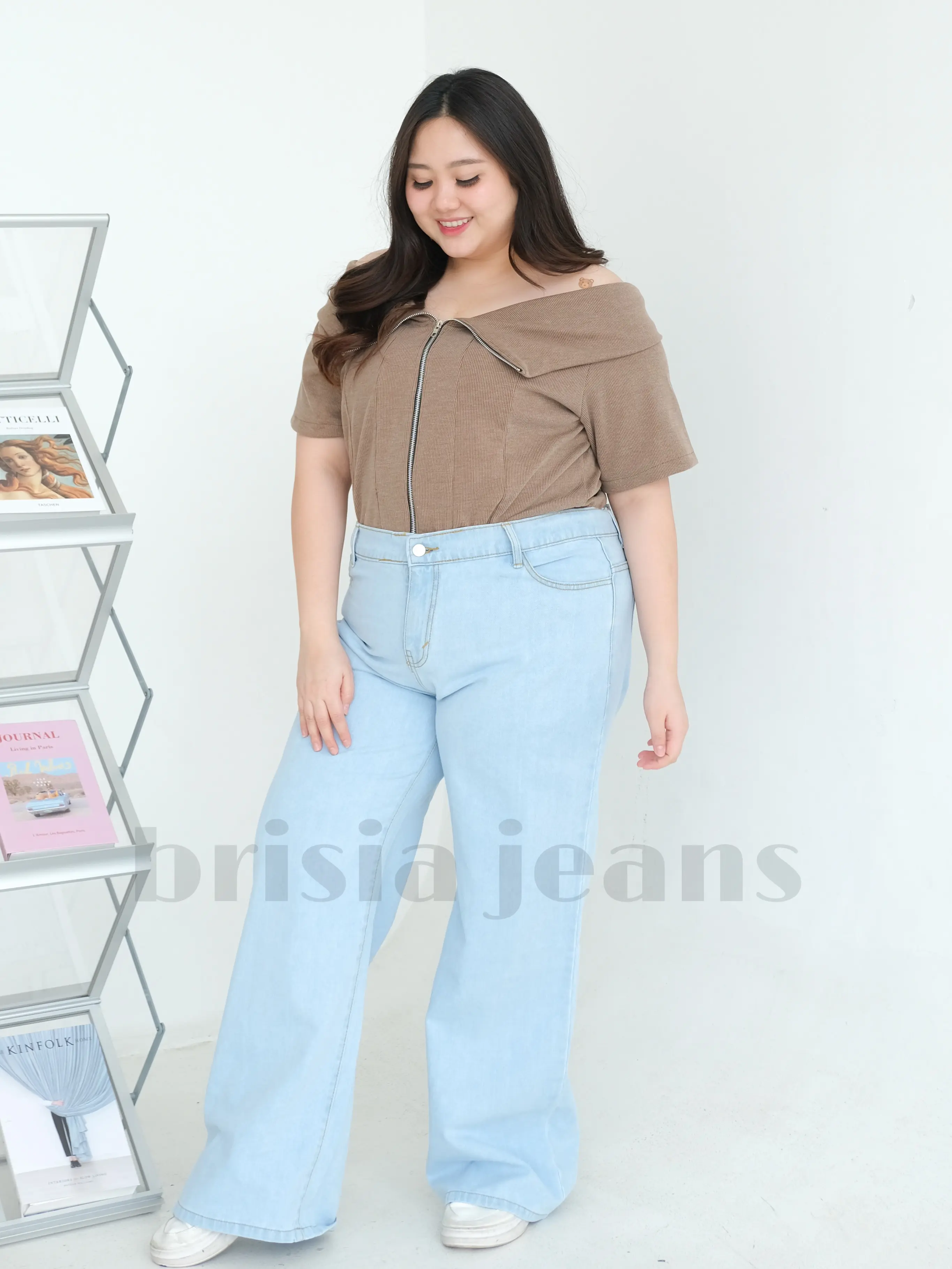 WENDY Boyfriend Jeans - Light Blue / JUMBO SIZE / BIGSIZE